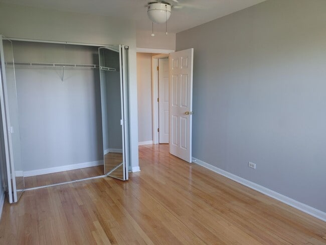 Building Photo - Fully Updated 2 Bed, 2 Bath Residence