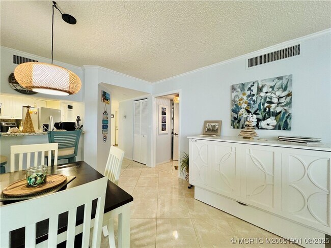 Building Photo - 9500 S Ocean Dr
