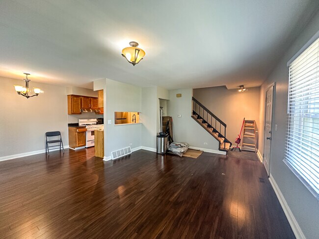 Building Photo - 218 Eagle Ct