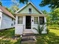 Building Photo - 2020 Hawthorne St