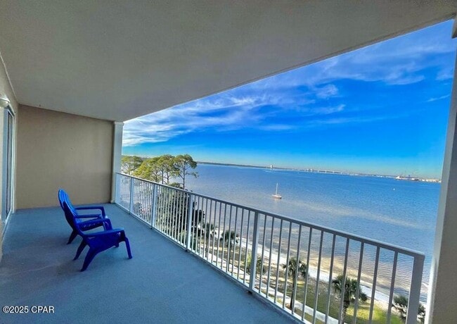 Primary Photo - 2400 Grandiflora Blvd