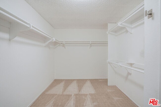 Building Photo - 1694 Michael Ln