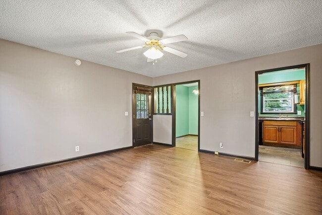 Building Photo - 8141 Bonnafair Dr