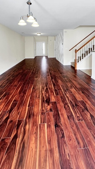 Building Photo - 4824 Willow Brook Ln