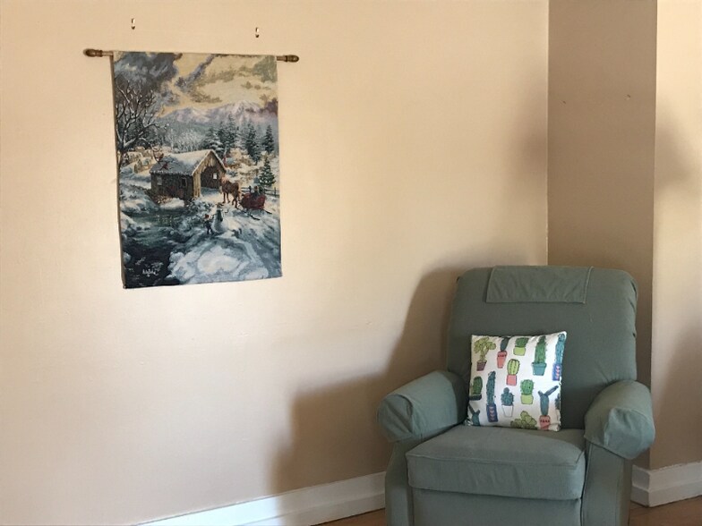 Building Photo - 916 Marshall Ave