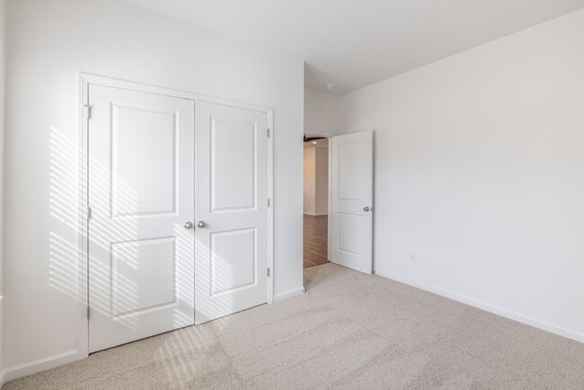 Building Photo - NEW 4BD/3BTH HOUSE- STONEBRIDGE FAIRWAYS COMMUNITY