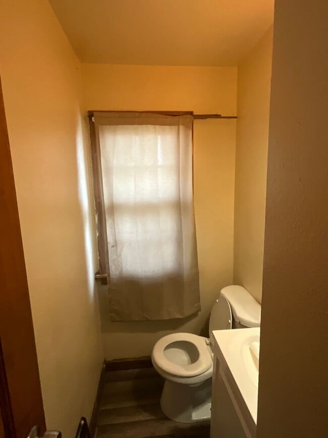 Building Photo - Charming Three-Bedroom Single-Family Home with Ongoing Updates