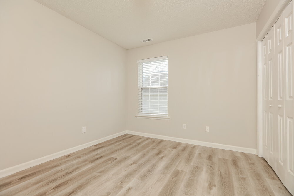 Building Photo - 4013 Apperson Dr