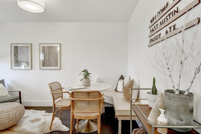 Building Photo - 2901 Glen Rae St