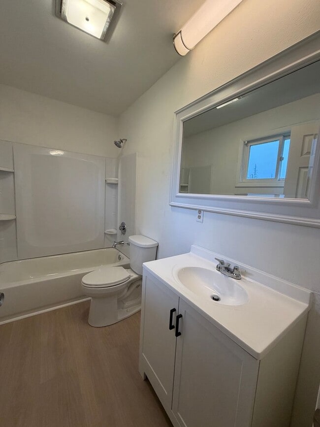 Building Photo - LONG-TERM RENTAL