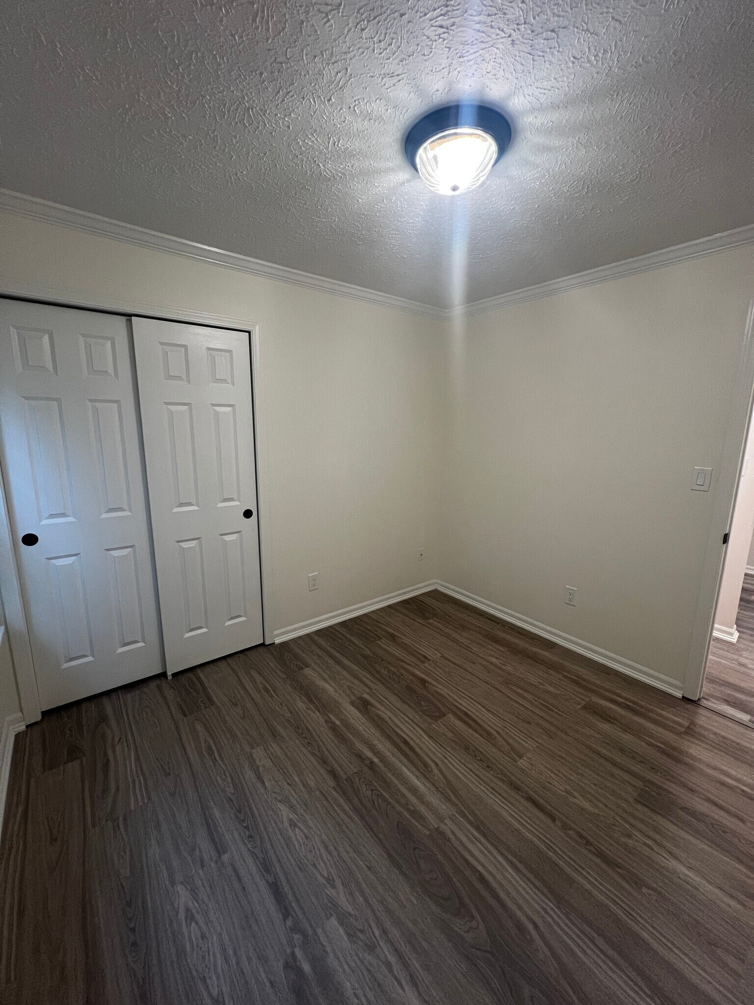 Building Photo - 10702 Ashview Dr