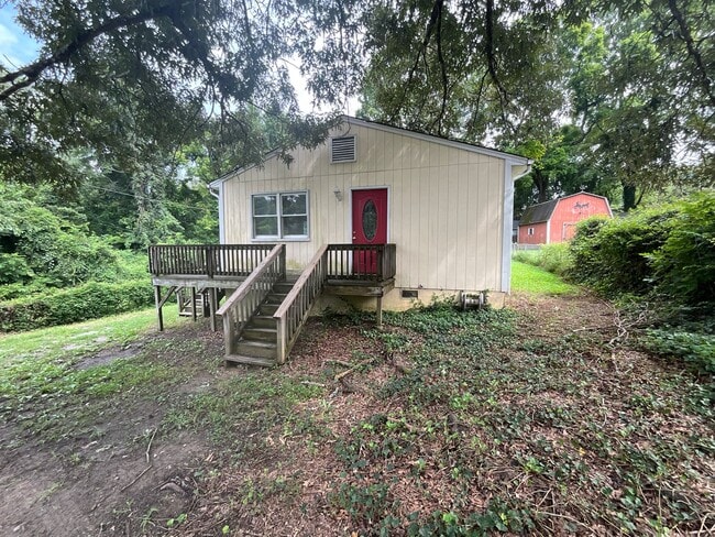 Building Photo - Now Ready in High Point! Fantastic 3 Bedro...