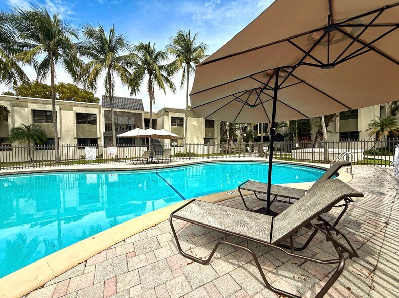 Building Photo - 7917 SW 104th St