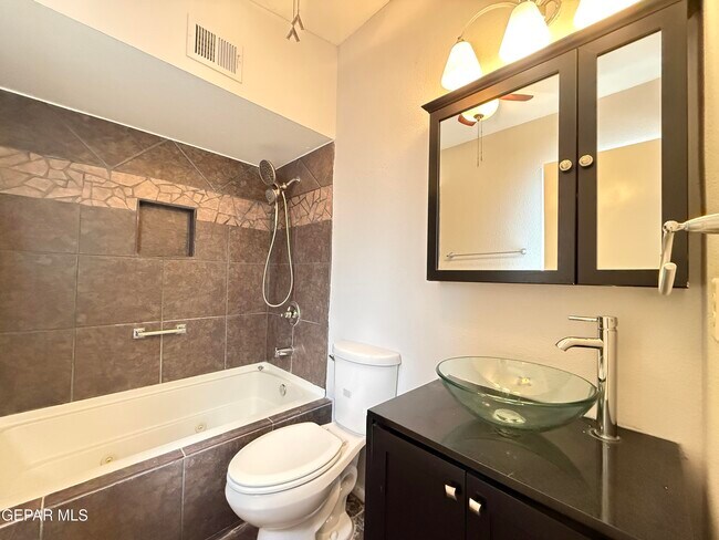 Building Photo - 11109 Pink Coral Dr