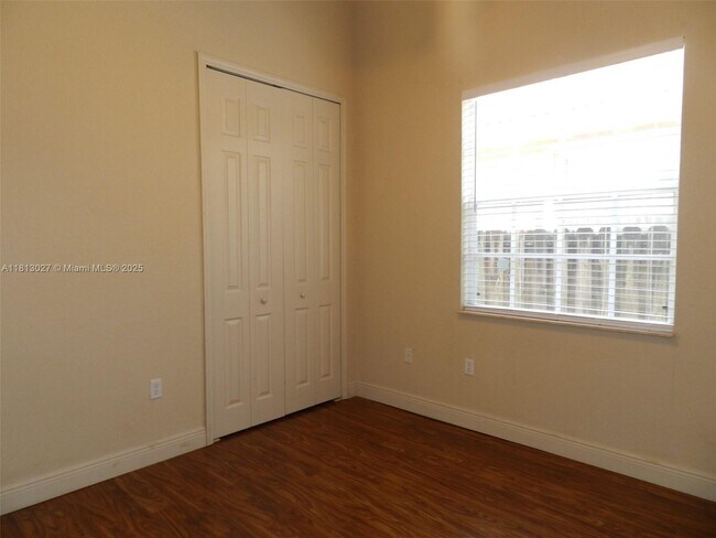 Building Photo - 16020 SW 91st Ct
