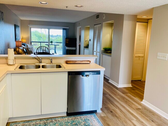 Building Photo - 2320 Terra Ceia Bay Blvd