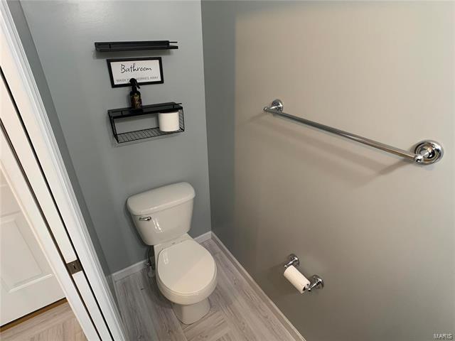 Building Photo - 409 Morrow Glen Ct