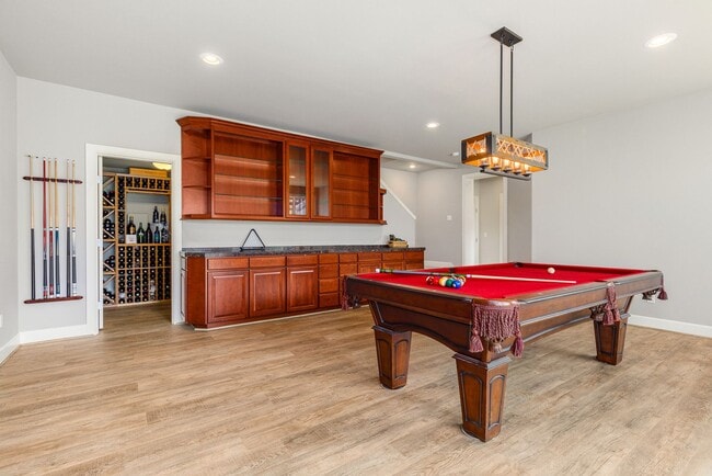 Building Photo - STUNNING Home in coveted Sterling Woods, S...