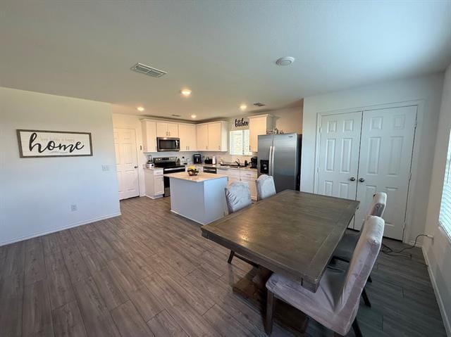 Building Photo - 818 Poppy Cv Ln