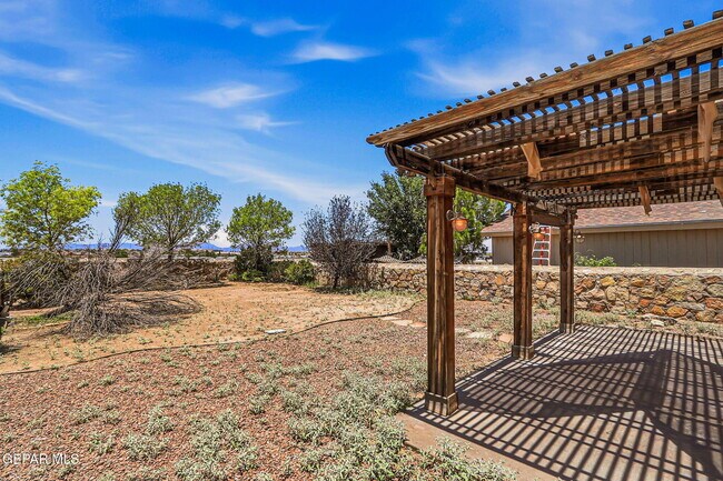 Building Photo - 3749 Leticia St