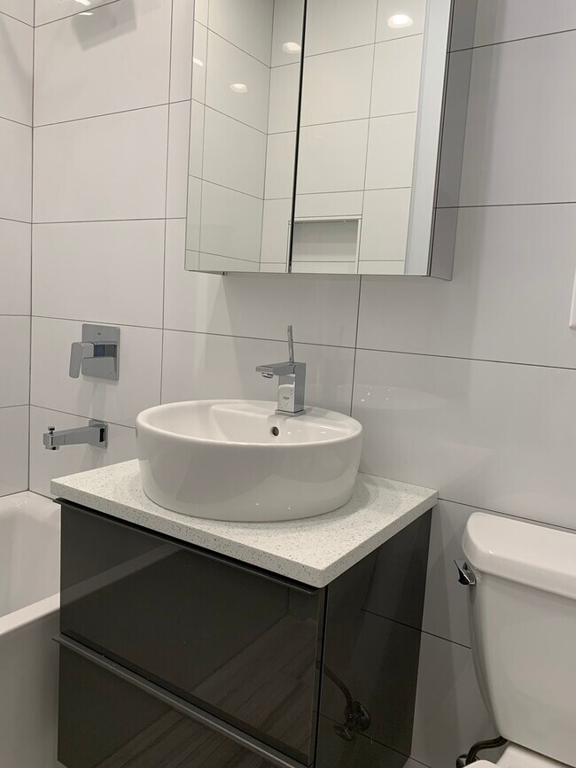 Building Photo - 3929 N Whipple St