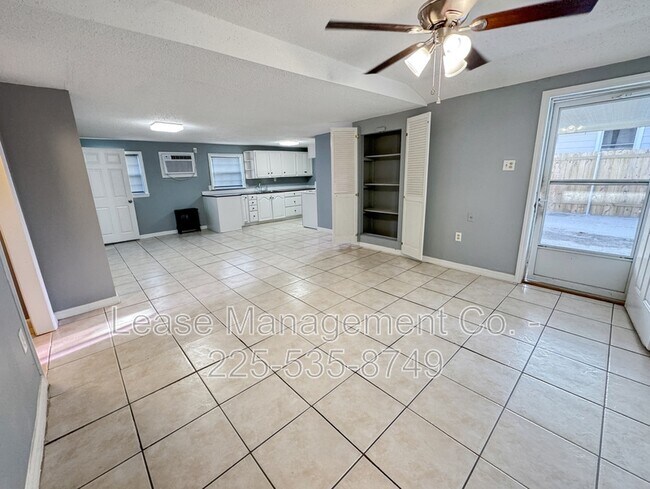 Building Photo - 2822 Elizabeth St