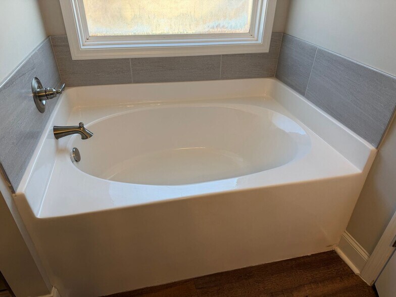 Building Photo - Charming 4 Bedroom Home in East Point of Opelika