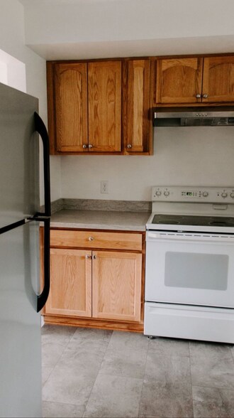 Building Photo - 50481 Saint Joseph St