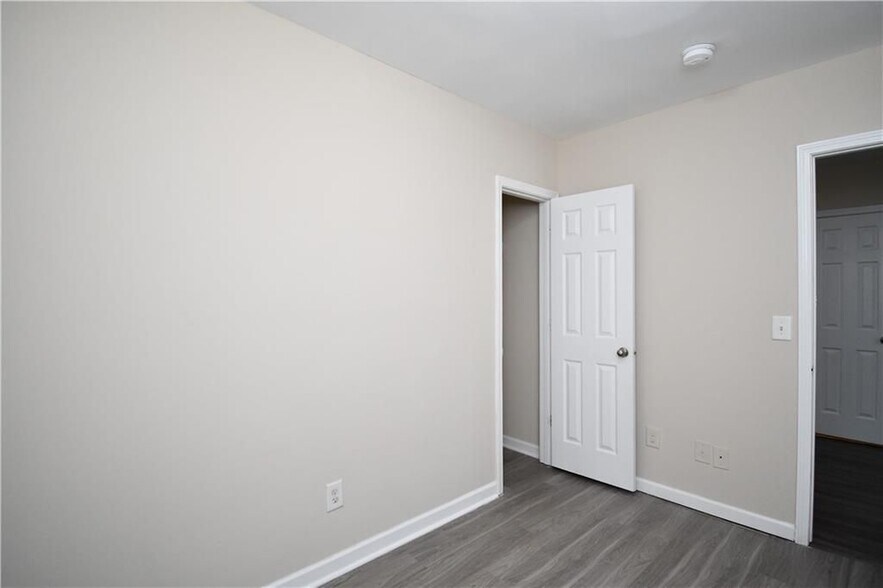 Building Photo - 639 Mill Stone Bluff