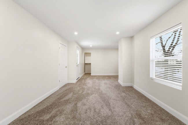 Building Photo - 4414 Whetsel Ave