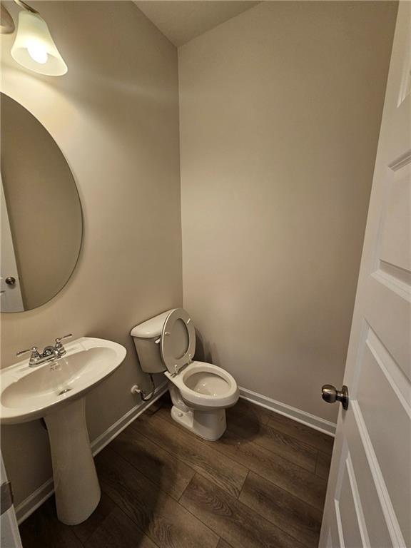 Building Photo - 2460 Ravencliff Dr