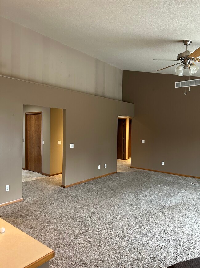 Building Photo - 3516 W Wackerly St