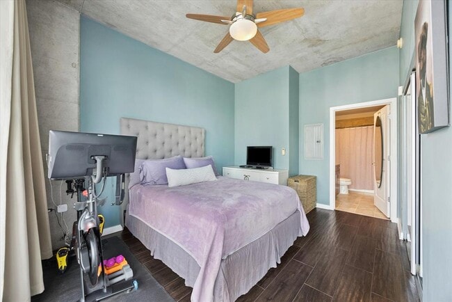 Building Photo - 360 Nueces St
