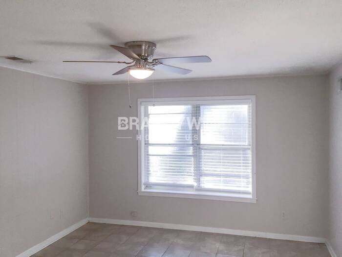 Building Photo - 1313 Mullins Station Rd