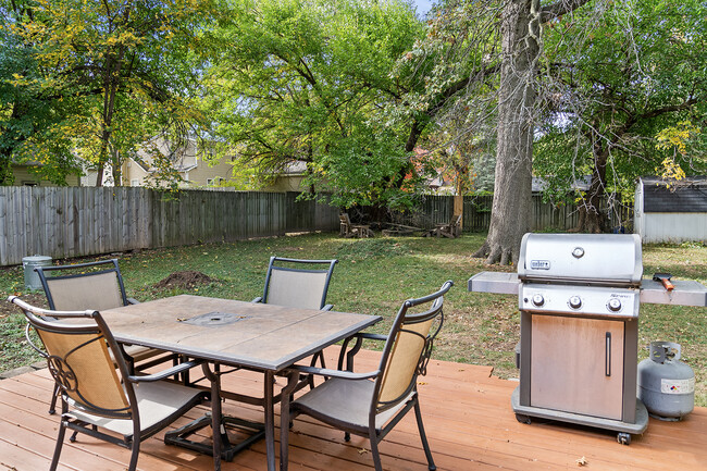 Back deck and yard - 3014 34th Pl