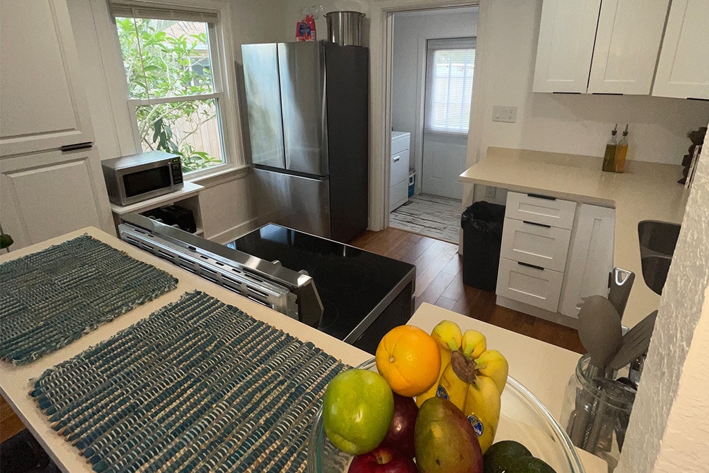 Building Photo - 4520 Burlington Ave N