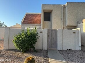Building Photo - 1342 W Emerald Ave