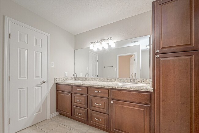 Building Photo - 3103 Indian Mound Trail