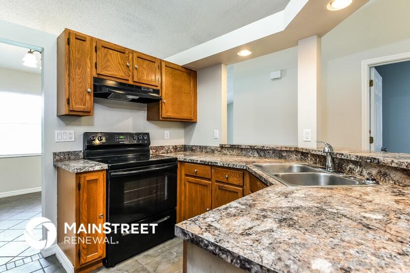 Building Photo - 5649 Beaverbrook St