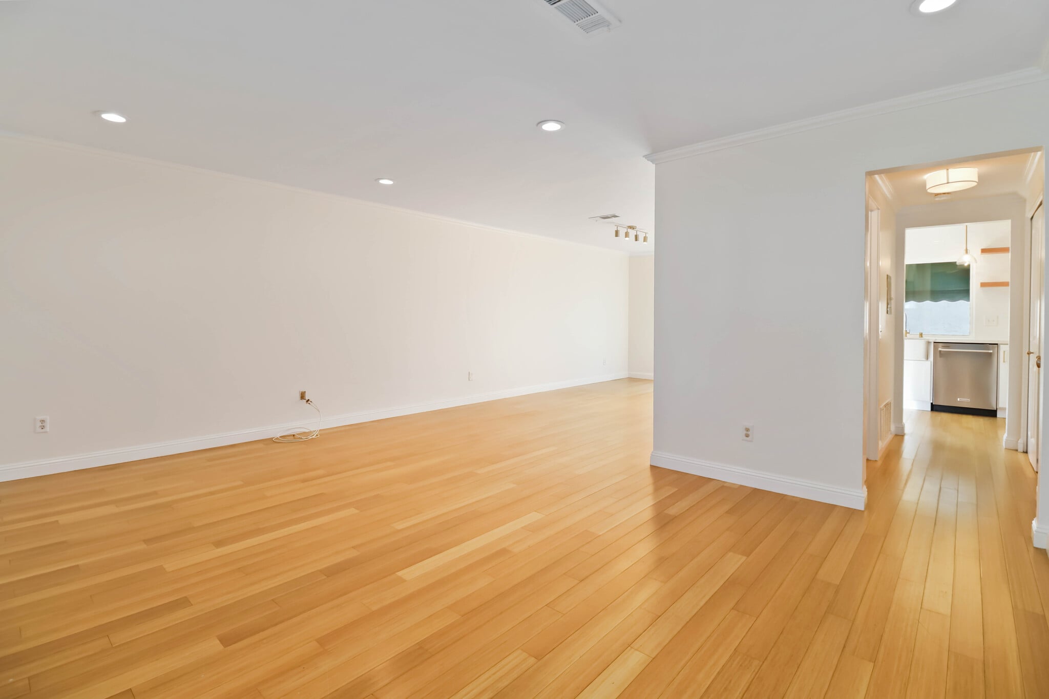 Building Photo - 2770 Caminito Eldorado