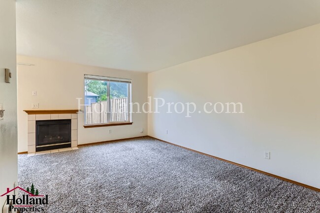 Building Photo - Cozy Comfort in Beaverton – 3-Bed, 2.5-Bat...