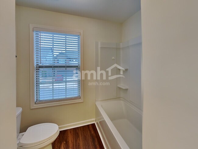 Building Photo - 213 Orchard Trail