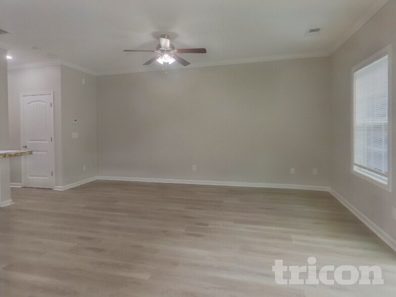 Building Photo - 653 Dawsons Park Wy