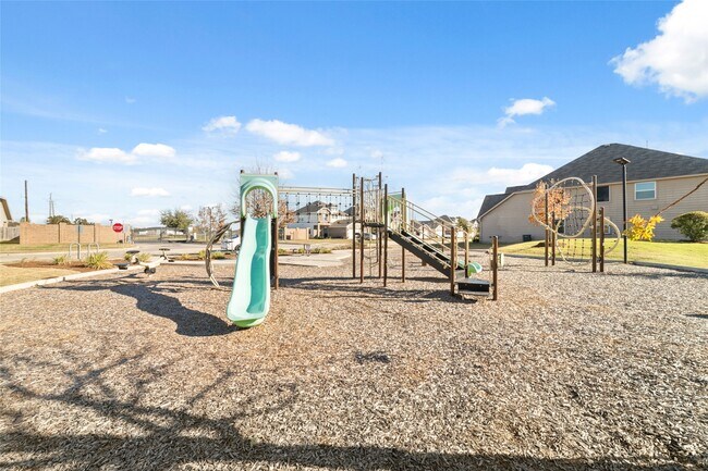 Building Photo - 13831 Andover Park Dr