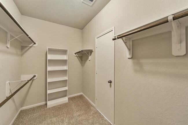 Building Photo - 2323 Honey Heights Ln
