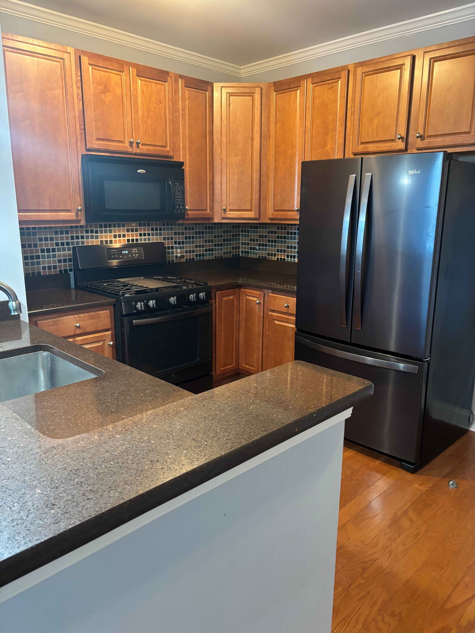 Kitchen - 300 W Elm St
