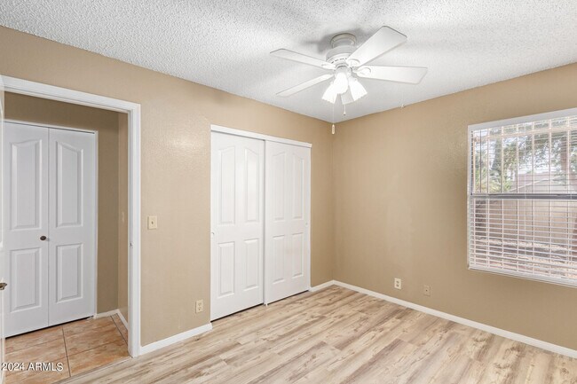 Building Photo - 4453 E Wildwood Dr