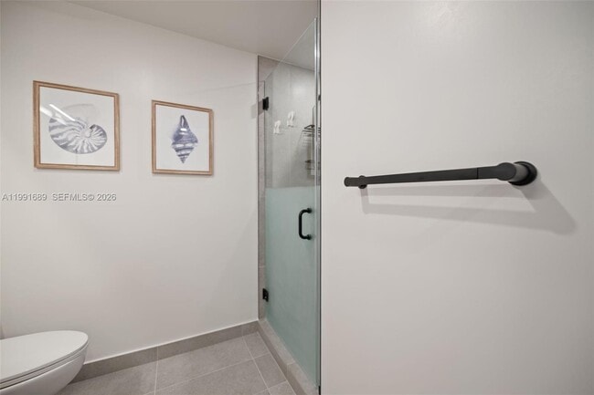 Building Photo - 121 NE 5th St