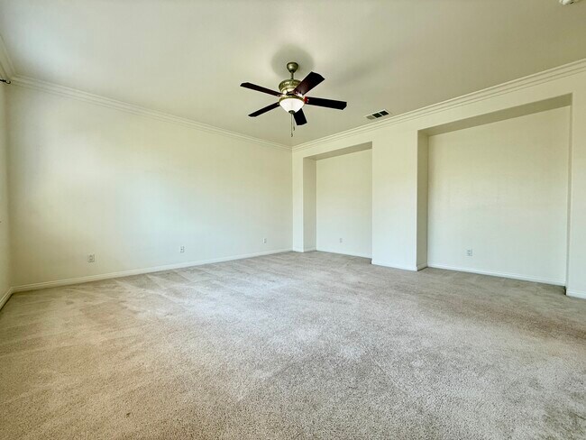 Building Photo - 13642 Pinnacle Way