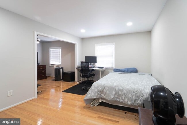 Building Photo - 4541 Ravensworth Rd